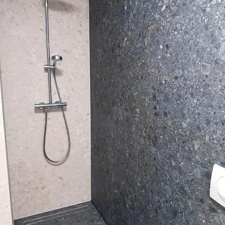 Mav Apt, New, Modern, Near Old Town, Free Parking Apartment Trogir