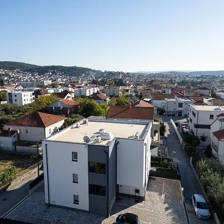 Apartment Mav Apt, New, Modern, Near Old Town, Free Parking *