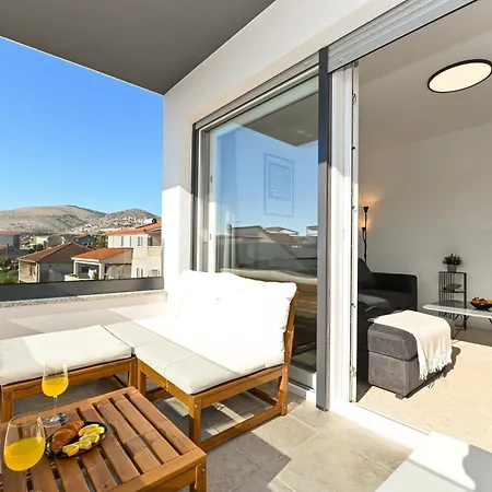 Mav Apt, New, Modern, Near Old Town, Free Parking Trogir