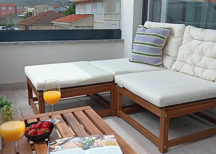 Mav Apt, New, Modern, Near Old Town, Free Parking Daire Trogir