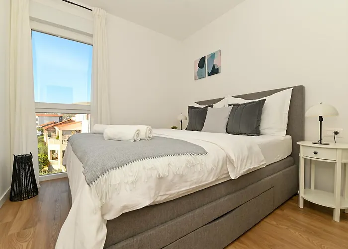 Daire Mav Apt, New, Modern, Near Old Town, Free Parking *