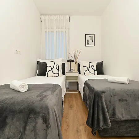 شقة Mav Apt, New, Modern, Near Old Town, Free Parking