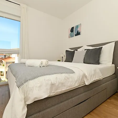 شقة Mav Apt, New, Modern, Near Old Town, Free Parking *