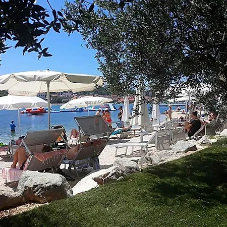 Mav Apt, New, Modern, Near Old Town, Free Parking Apartment Trogir
