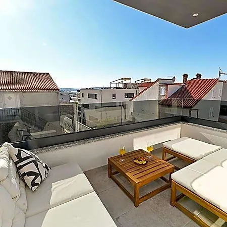 Mav Apt, New, Modern, Near Old Town, Free Parking * Trogir