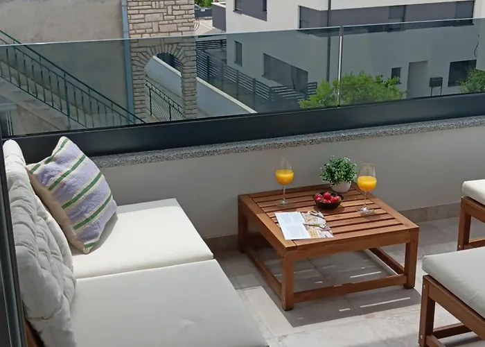 Mav Apt, New, Modern, Near Old Town, Free Parking Appartement *